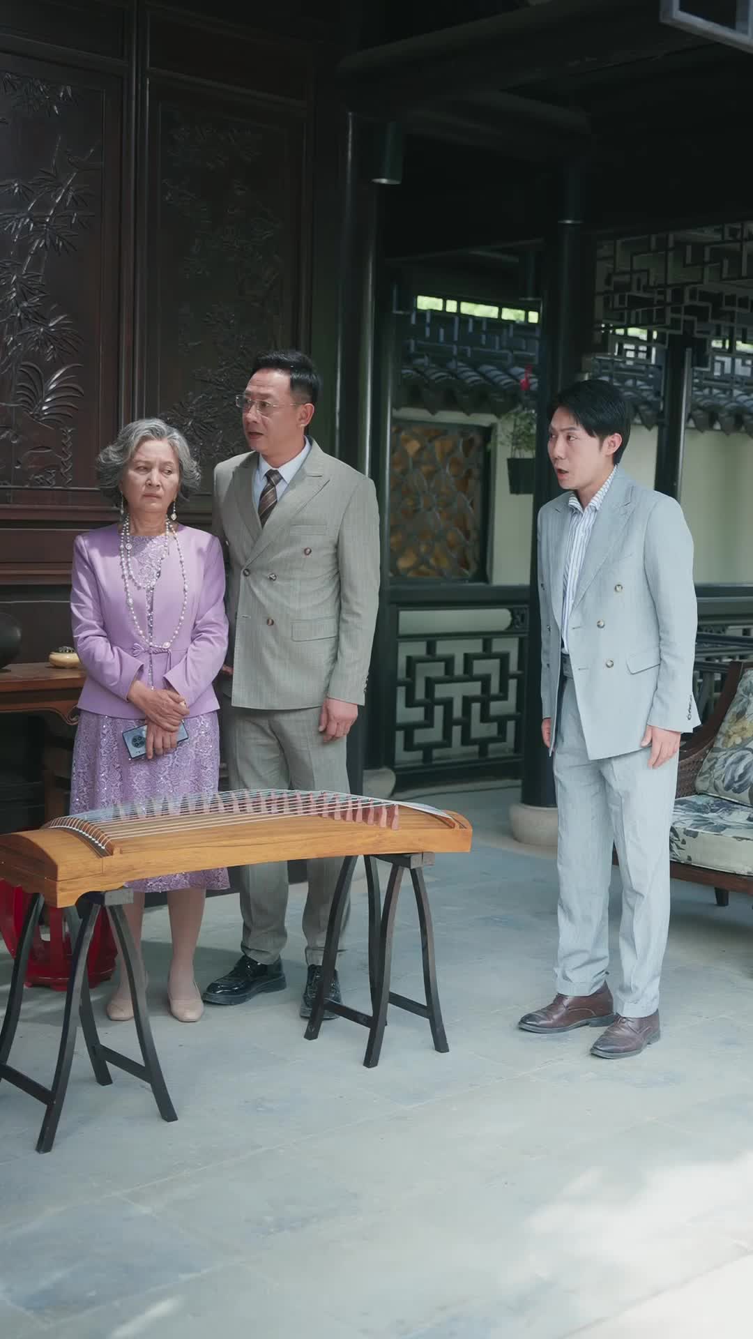 Épisode 13 - Elle s'est Collée à Moi